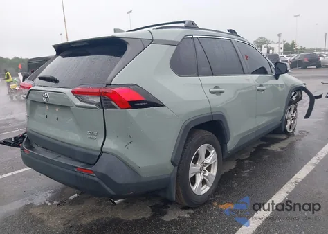 2021 Toyota Rav4 Xle from USA, damaged, VIN JTMP1RFV8MD070024